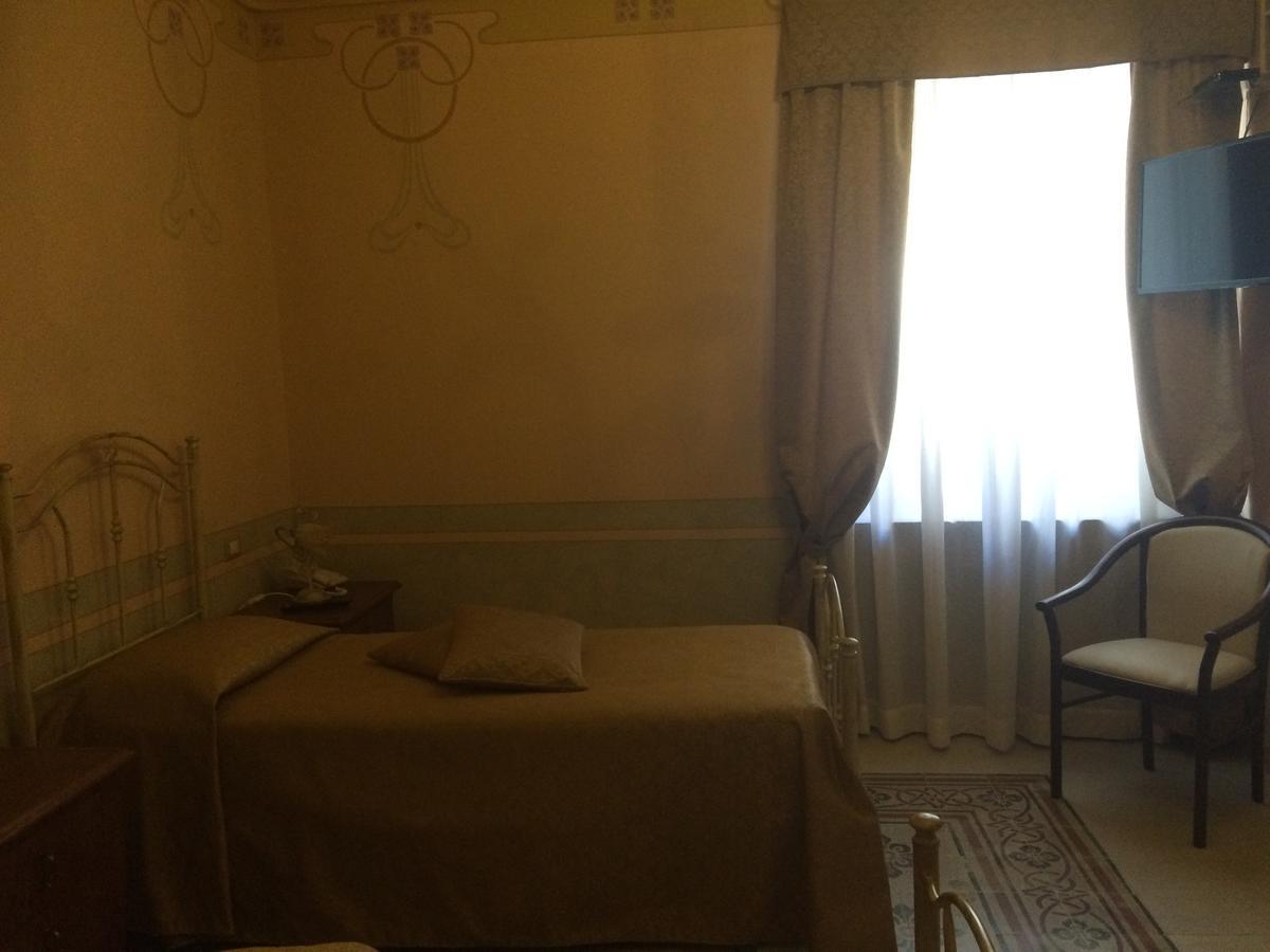 Hotel Sant'Anna Floresta Екстер'єр фото